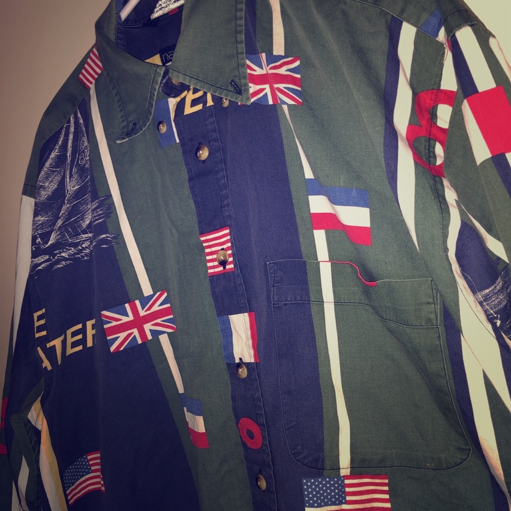 Vintage Nautica BIG FLAGS Button-Down